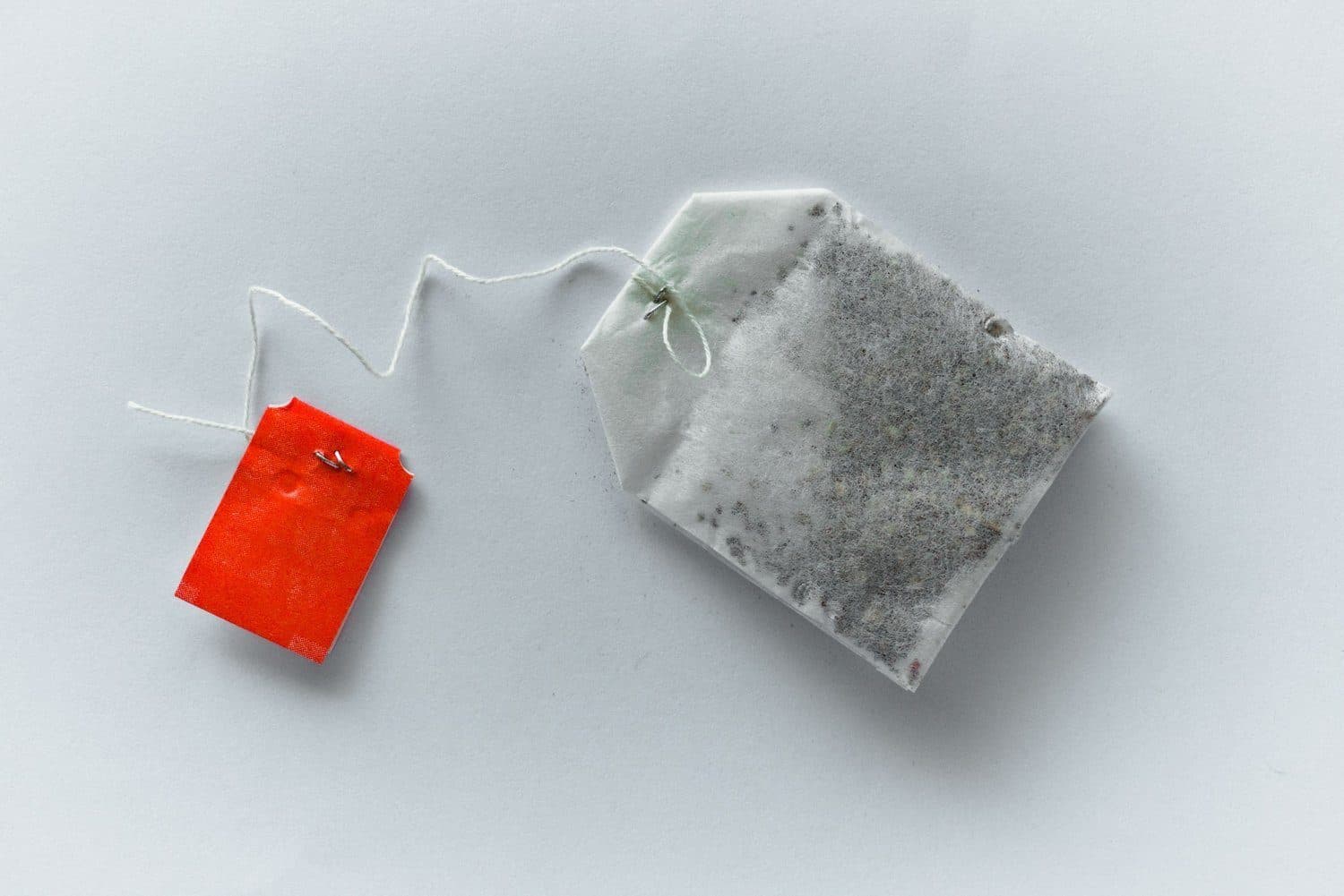 Illustration for the article: How to Use a Tea Bag to Stop Bleeding After a Tooth Extraction Illustration for the article: How to Use a Tea Bag to Stop Bleeding After a Tooth Extraction